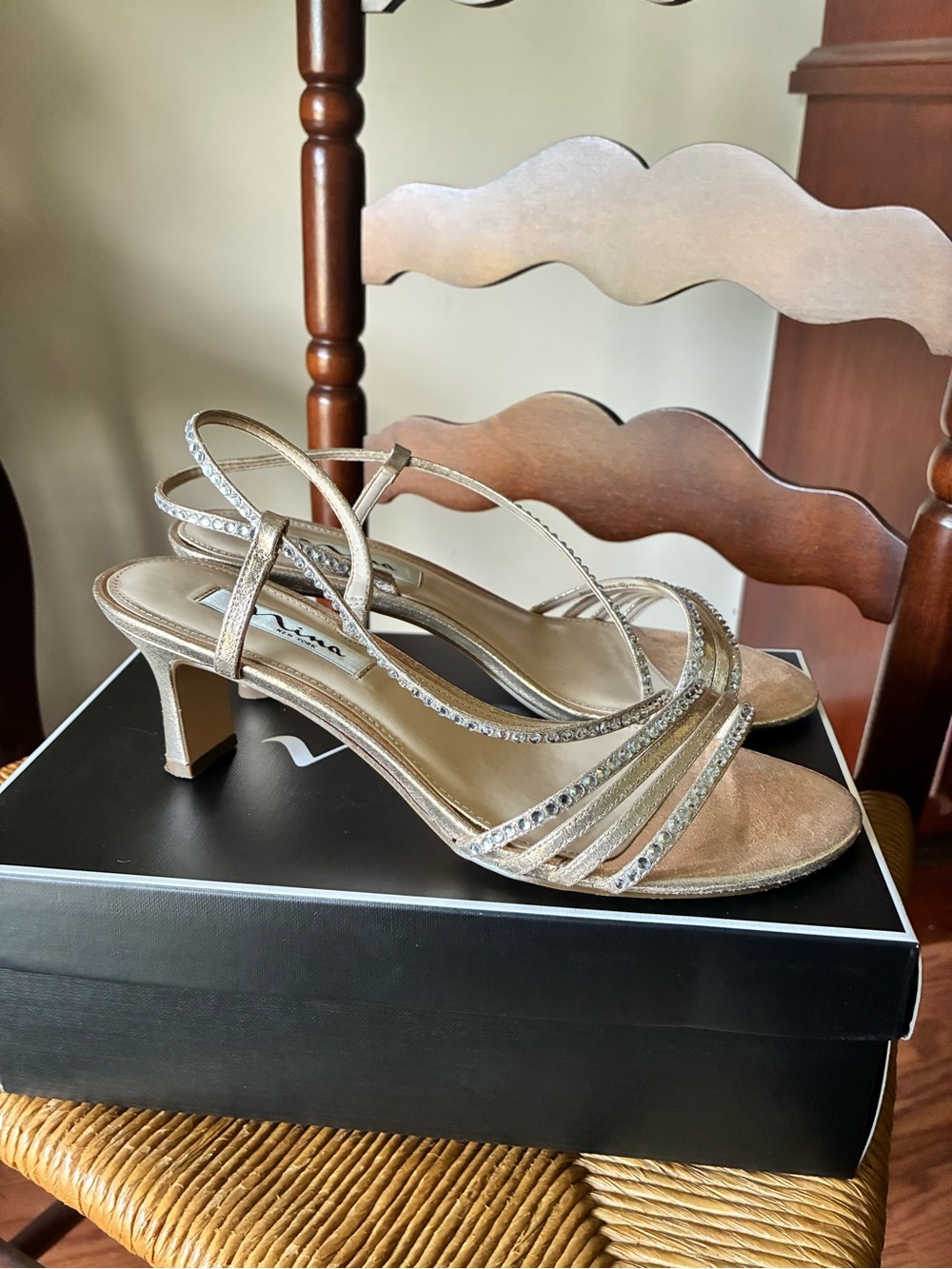 Nina Sz 9 Champagne Gold Rhinestone Strappy Slingback Mid Heels